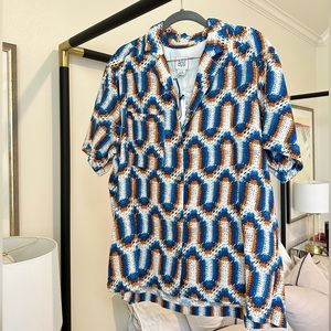 NWT Mens UO Shirt